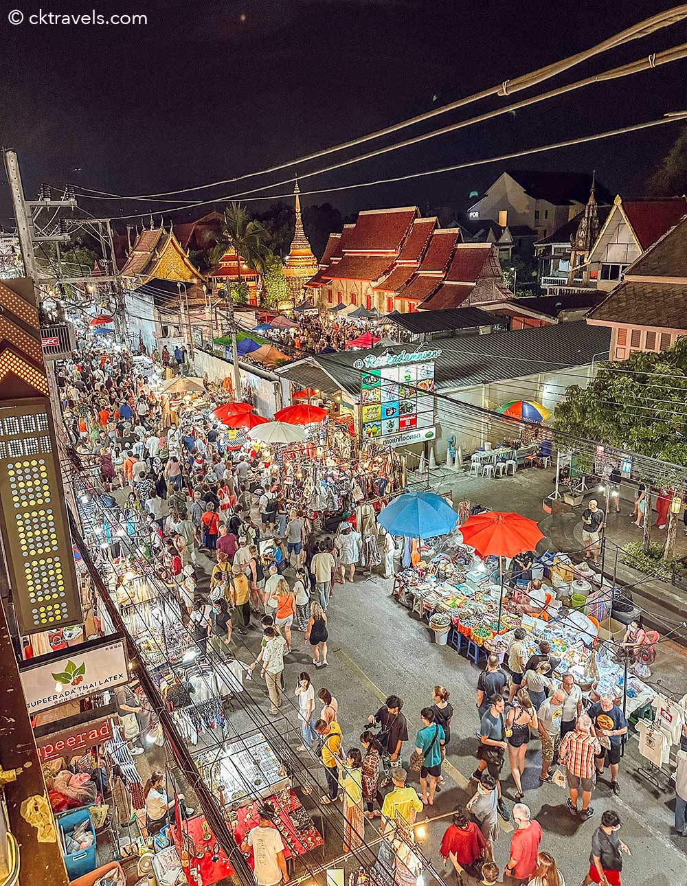  Chiang Mai Night Bazaar