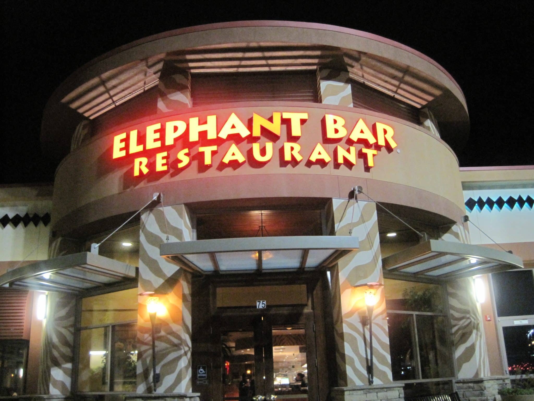 Elephant Cafe & Bar