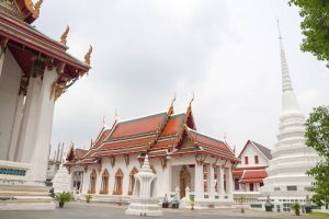 Wat Suwannaram | Erkundung von Schönheit und Gelassenheit